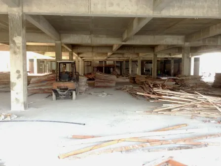 Reinforced-concrete interior structure