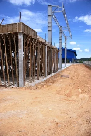 Reinforced-concrete and steel progress
